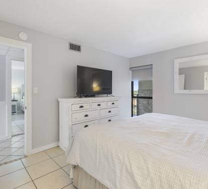 Serene King Suite
