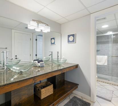 : Spa-Inspired Bath