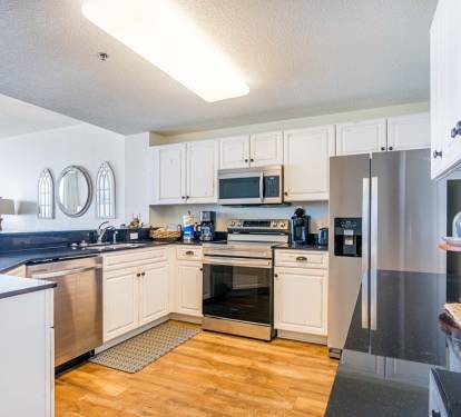 Beach Club 806A Kitchen