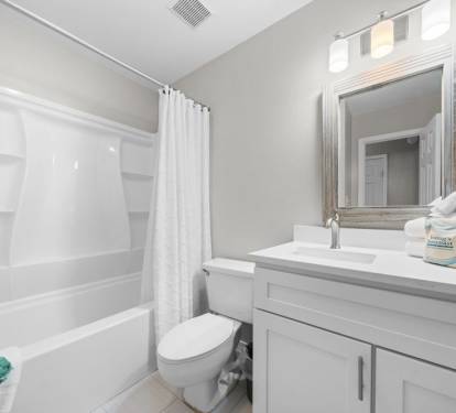 Bonhomme Richard West Bathroom 3