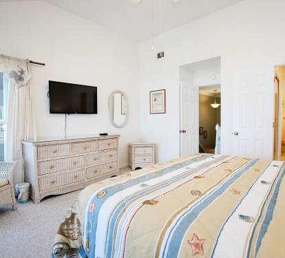 6 - Primary Bedroom (7)