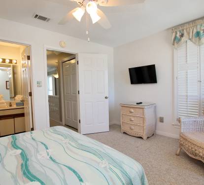 7 - Guest Bedroom 1 (2)