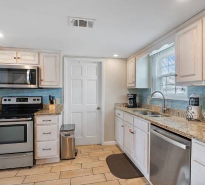 Sunset Daze Kitchen
