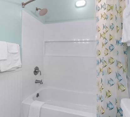Sunset Daze Bathroom 2