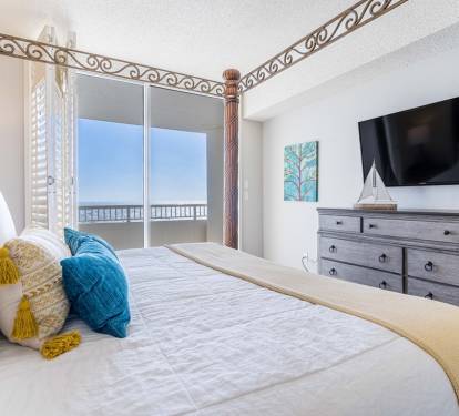 Beach Club 1705B Primary Bedroom with King Bed