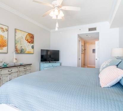 Beach Club 1705B Bedroom 2 with King Bed