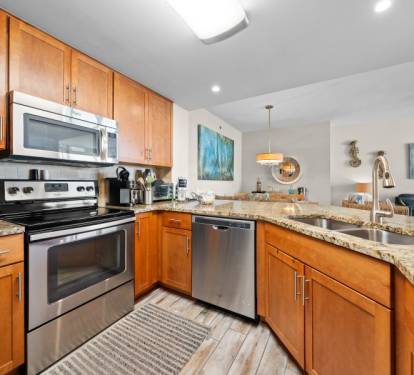 Beach Club 303A Kitchen