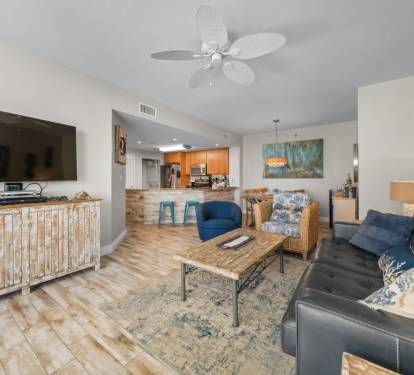 Beach Club 303A Living Room