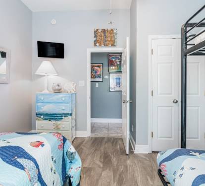 Lyndi Lou Bedroom 3