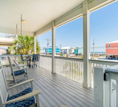 Lyndi Lou Front Porch