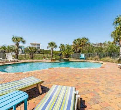 Lyndi Lou Private Pool Patio