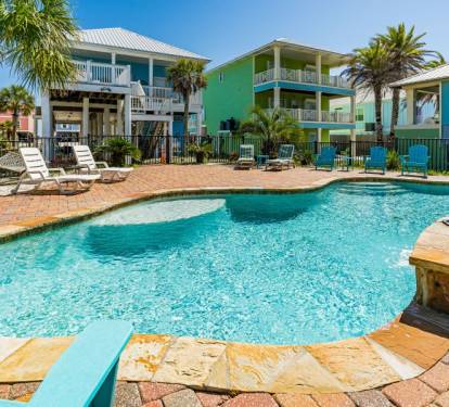 Lyndi Lou Private Pool