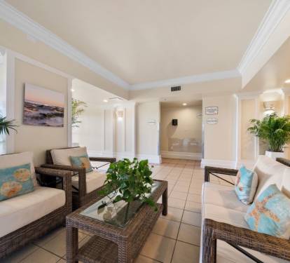 Beach Club Catalina Lobby