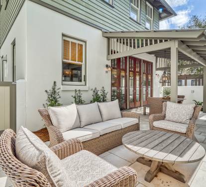 Relax & Unwind in the Private Courtyard