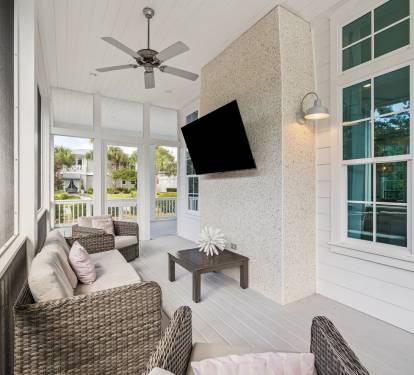 Unwind & Relax on the Screened-In Porch