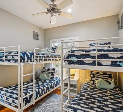 1st Floor Bunk Room - Two Twin over Twin Bunk Beds