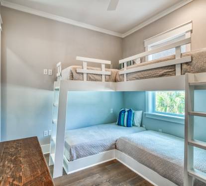 2nd Floor Bunk Room - Furnished with 2 Twin over Twin Bunks