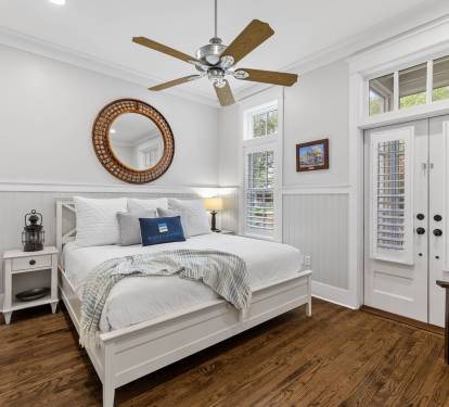 1st Floor - Primary King Suite