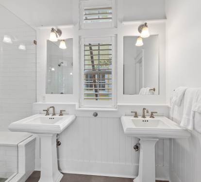 1st Floor Primary King En-Suite - Equipped with Dual Vanities
