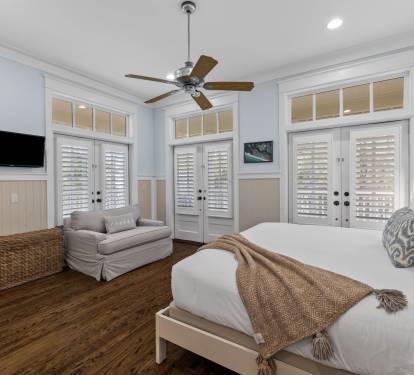King Guest Suite - Offering Direct Balcony Access & a Flat-Screen TV