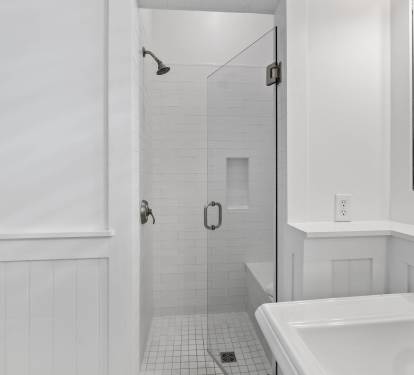 Primary King En-Suite - Walk-In Shower