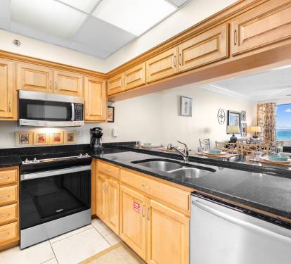 Well Appointed Kitchen - Fully Stocked!