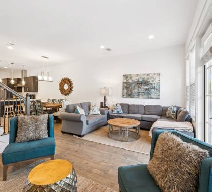 Well Appointed Living Area with Ample Seating