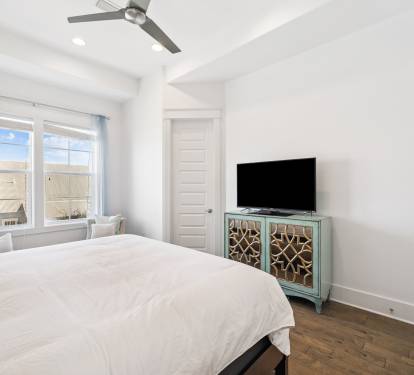Primary King Suite - Equipped with a Flat-Screen TV