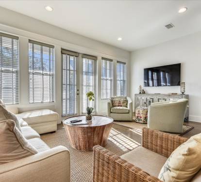 Living Room - Access to the Balcony