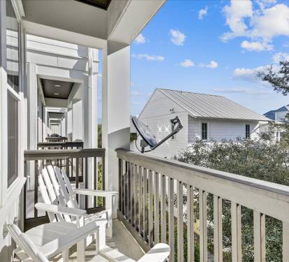 2nd Floor Balcony