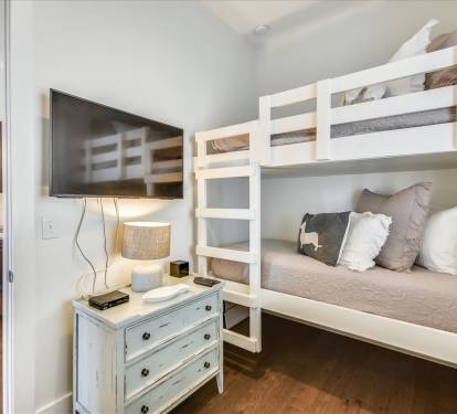 2nd Floor Bunk Room - Twin over Twin Bunk Beds