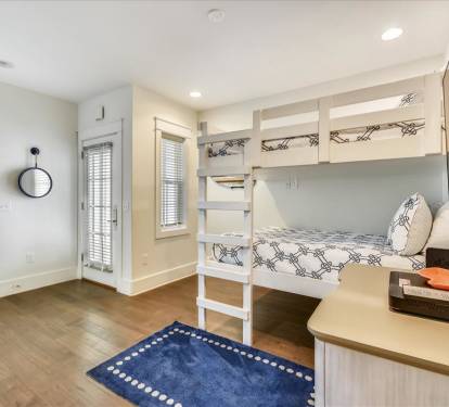 1st Floor Bunk Room - Queen over Queen Bunk Bed
