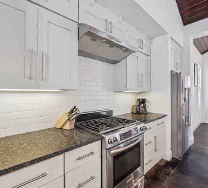 Stainless Steel Appliances for Gourmet Cooking!