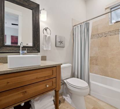Shared Guest Bathroom - Single Vanity & Shower/Tub Combo