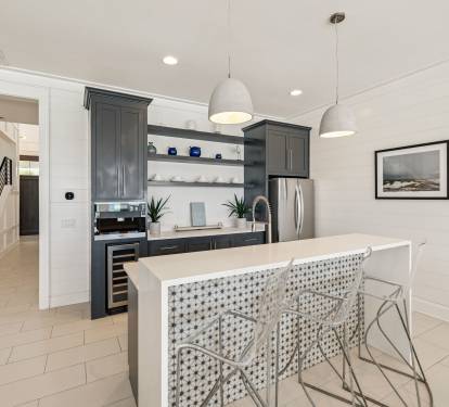 1st Floor Kitchen - Perfect for Snacks or a Quick Bite!