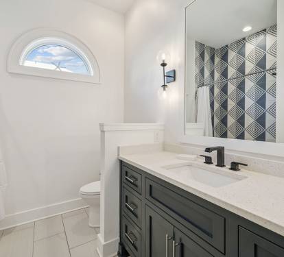 Front Shared Guest Bathroom - Single Vanity
