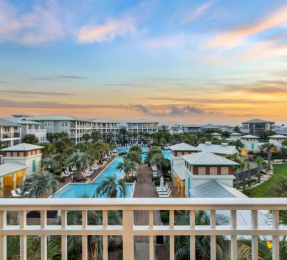 Panoramic Lagoon Pool Views!