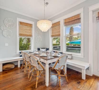 Dining Area - Seating for 8!