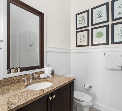 Primary King En-Suite - Single Vanity