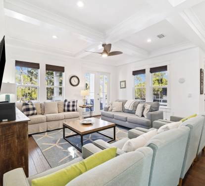 Ample Space to Gather & Entertain!