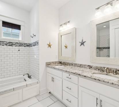 Primary King En-Suite - Dual Vanities