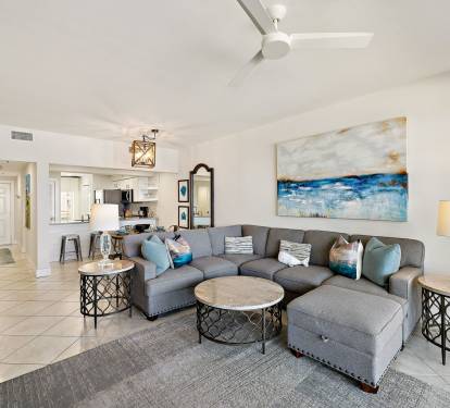 Cozy Living Area with Ample Seating