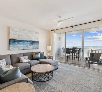 Gulf-Front Living Area - Perfect for Gathering