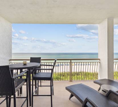 Enjoy Al Fresco Dining for 4 & Lounge Chairs for 2!