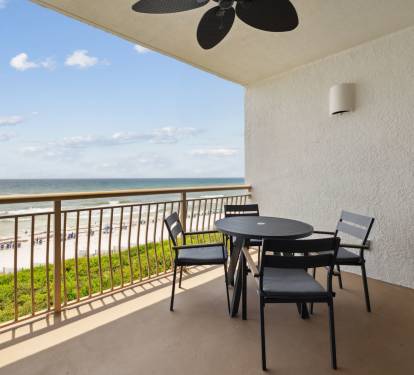 Make Your Way to the Gulf Front Balcony for Al Fresco Dining!