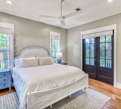 1st Floor - Primary  Suite - King Size Bed