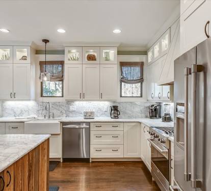 Kitchen - Fit with a Work Station