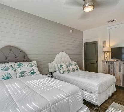 1st Floor Guest Bedroom - Access to a Private Bathroom