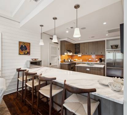Ample Countertop Space & Bar Seating for 4!