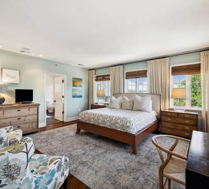 Spacious Primary King Suite